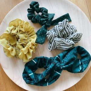 Scrunchies and hair band